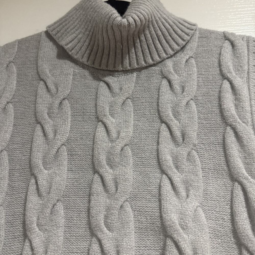 House of Harlow 1960 Gray Cable Knit Soft Turtleneck Sweater Vest - Size Small - Picture 2 of 11